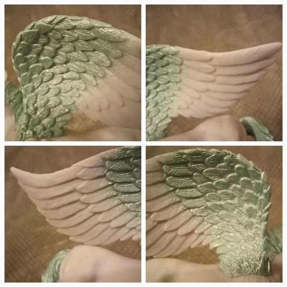 Toy Pegasus Figurine - Picture 11 of 16